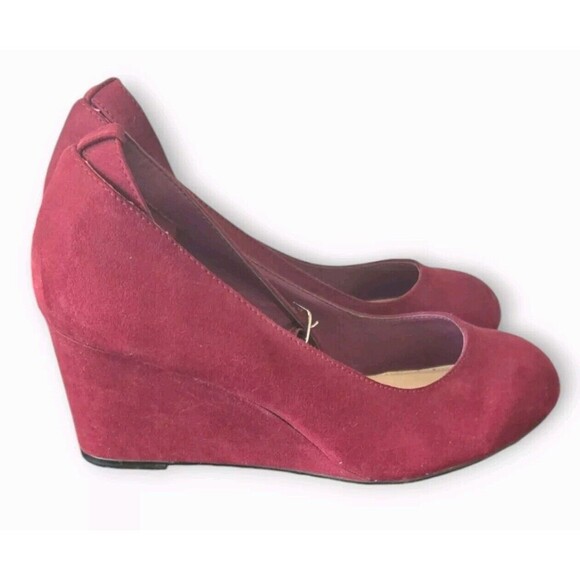 Torrid Wedge Heels Women's 11.5 Wide Merlot Faux Suede Ankle Strap - Picture 3 of 9